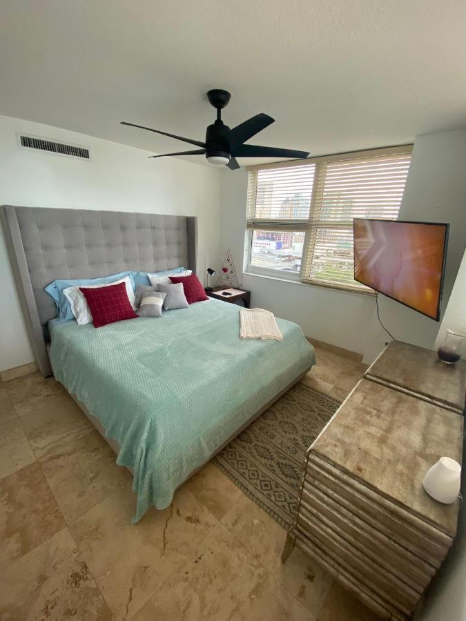 Comfortable Room In The Brickell City Center Area Маями Екстериор снимка