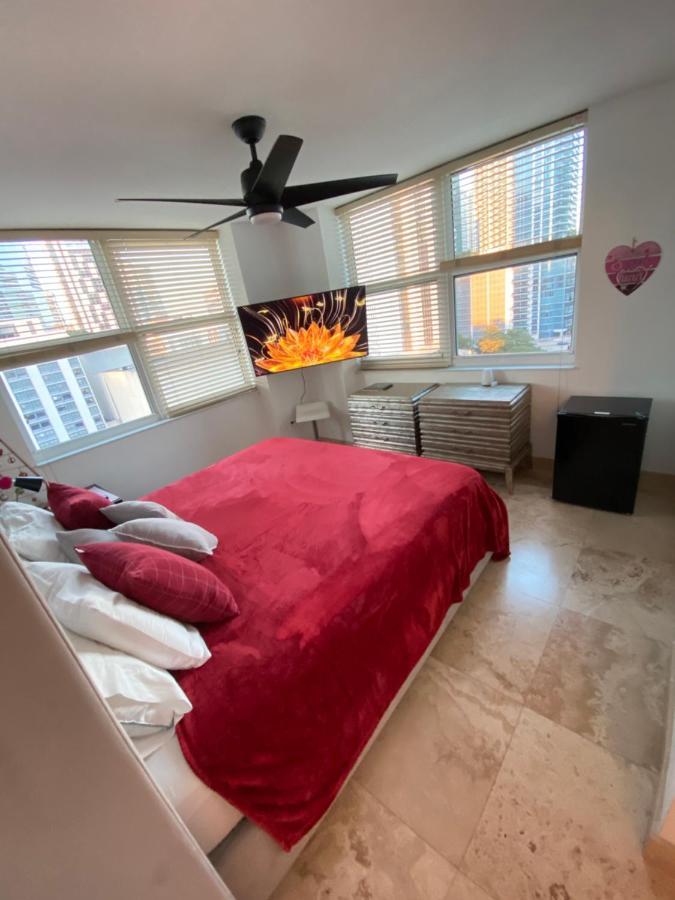 Comfortable Room In The Brickell City Center Area Маями Екстериор снимка
