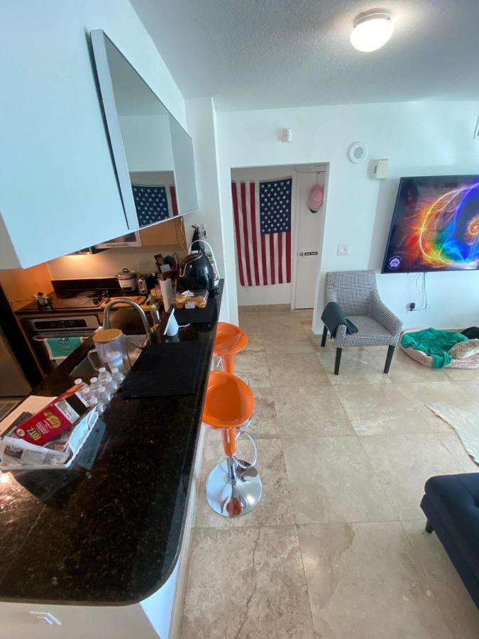 Comfortable Room In The Brickell City Center Area Маями Екстериор снимка