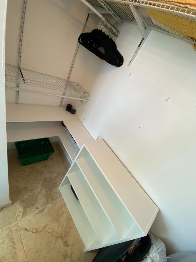 Comfortable Room In The Brickell City Center Area Маями Екстериор снимка