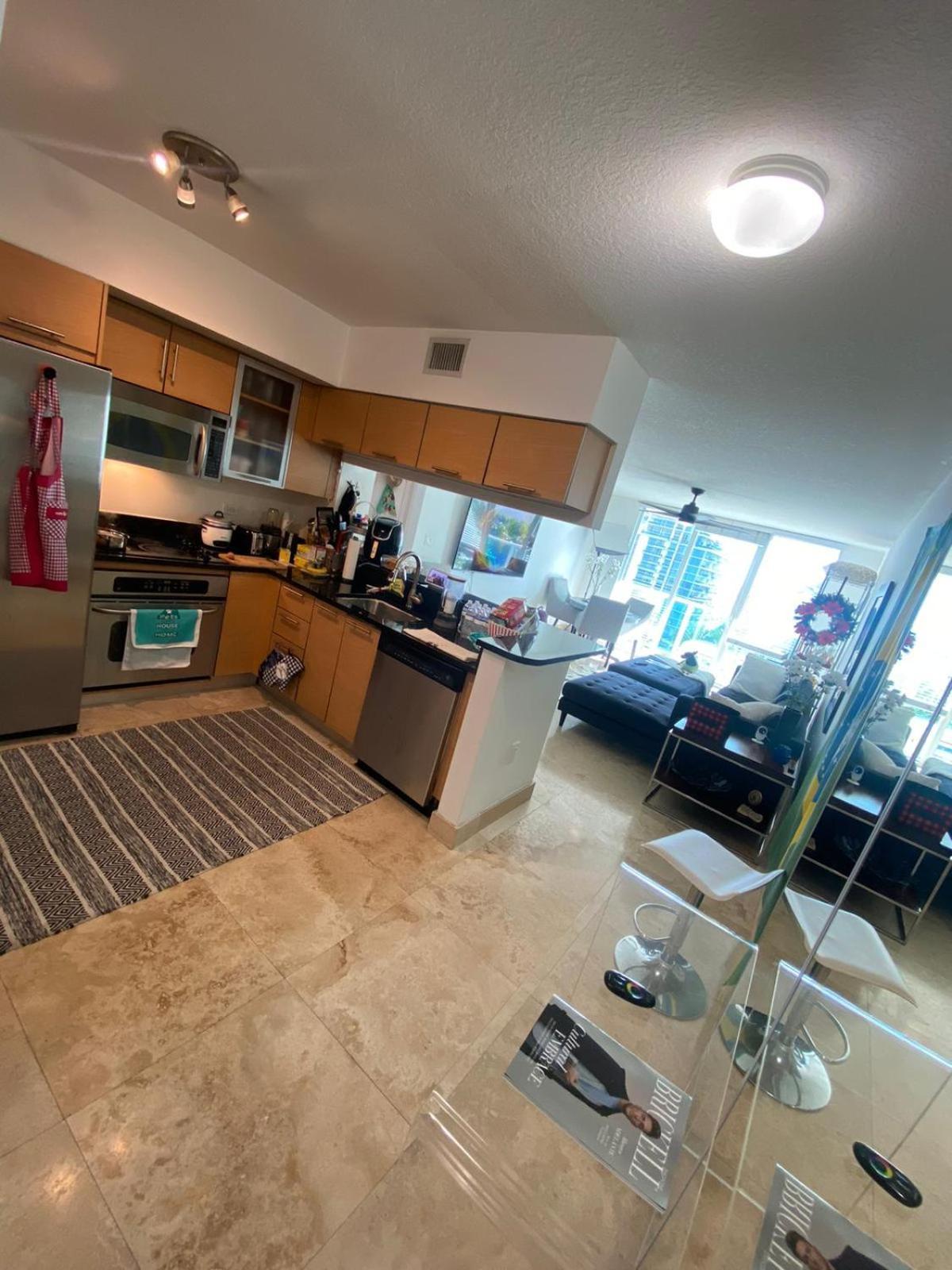 Comfortable Room In The Brickell City Center Area Маями Екстериор снимка