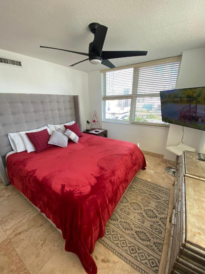 Comfortable Room In The Brickell City Center Area Маями Екстериор снимка